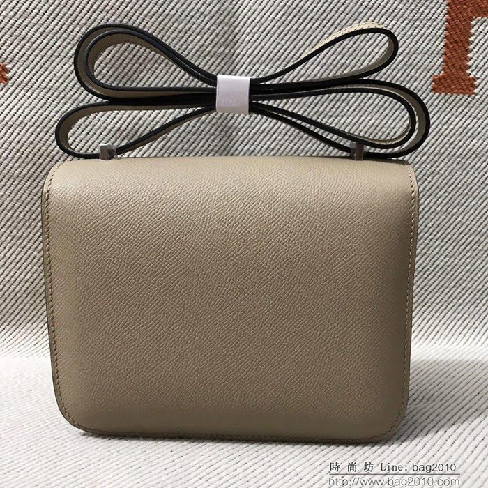 HERMES愛馬仕 H空姐包 進口原廠EP皮 頂級蜜蠟製作 街拍必備單品 風衣灰金銀 單肩斜挎包  Ama1545